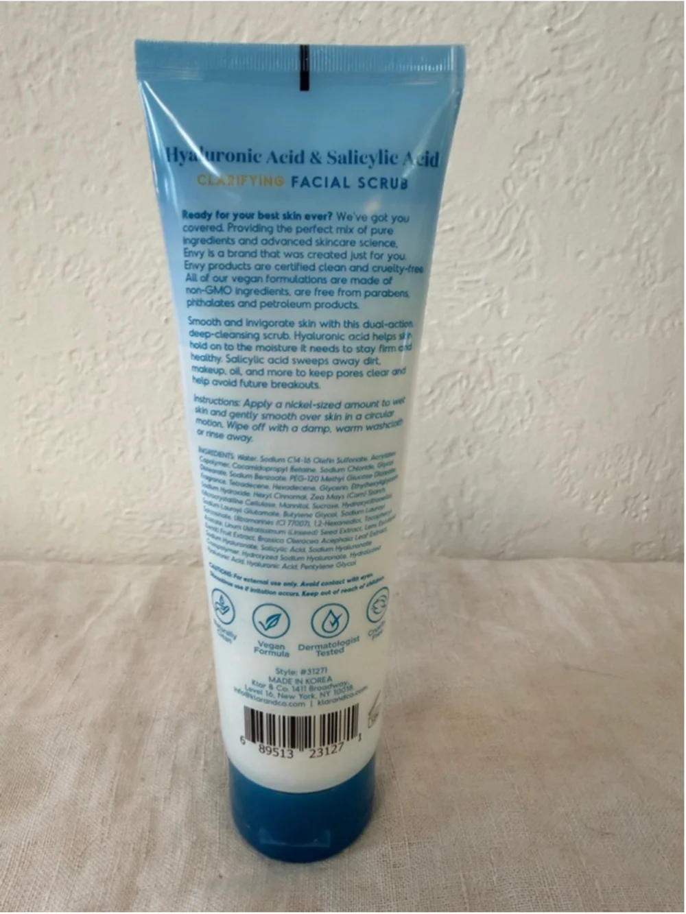 NWT Envy Hyaluronic Acid & Salicylic Acid Clarifying Facial Scrub